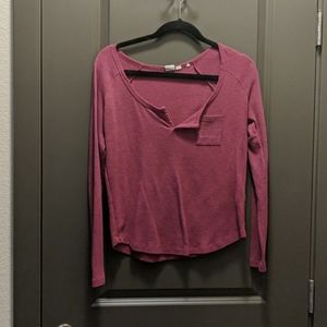 Red waffle long sleeve shirt size small